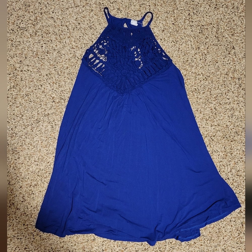 Blue Tank - Picture 2 of 7